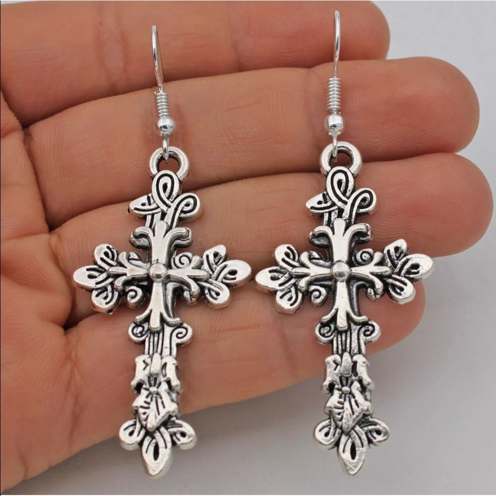 ✨ 925 Silver Vintage Cross Earrings😍✨